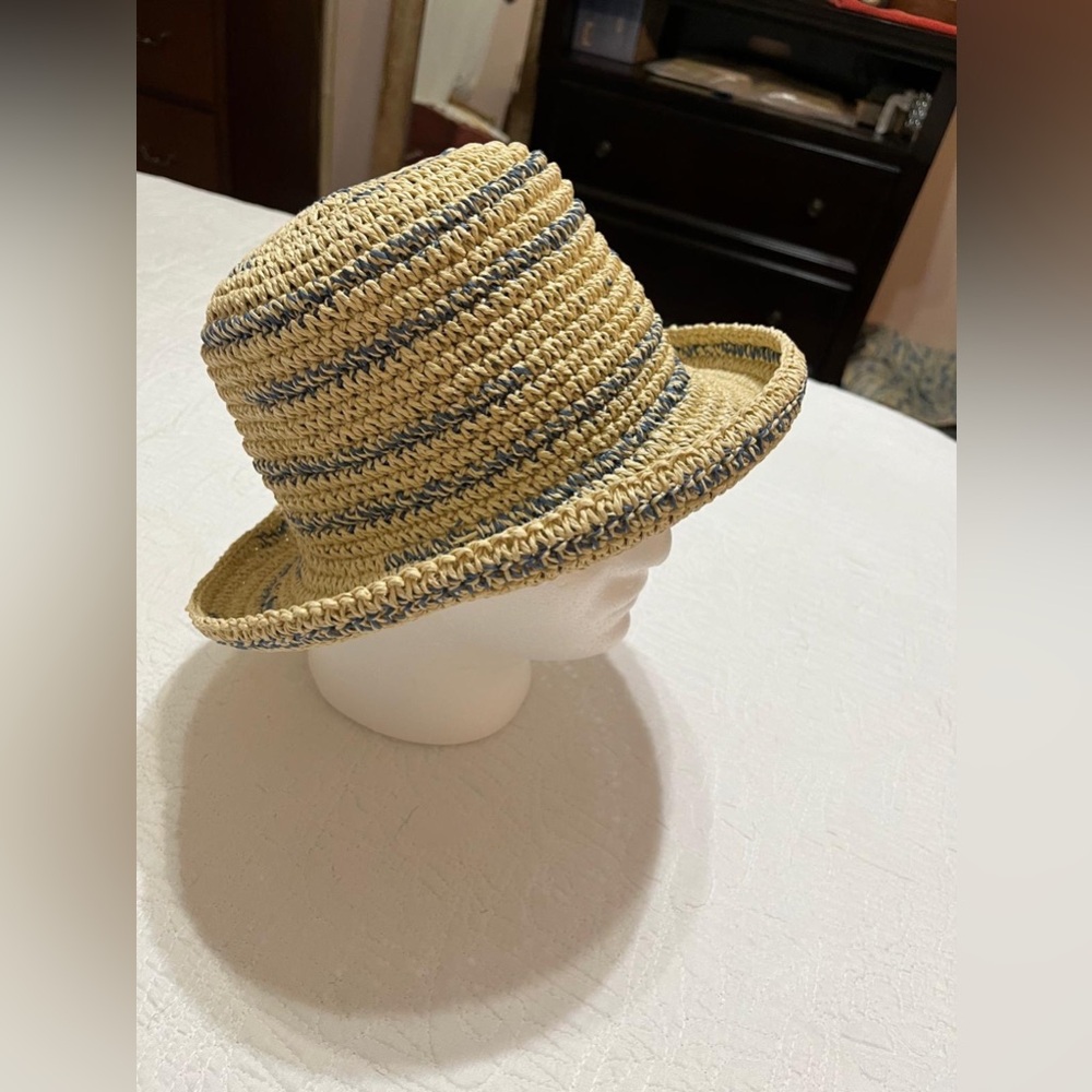Universal Thread Straw Hat with Blue Highlights